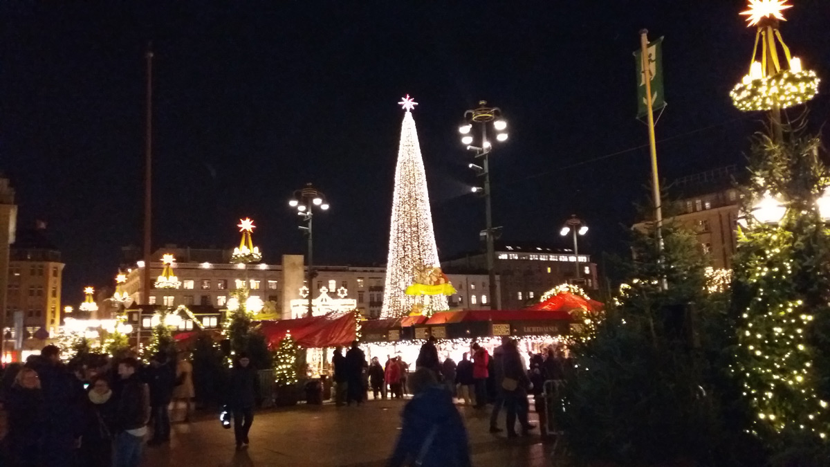 Weihnachtsmarkt Hamburg Rathaus