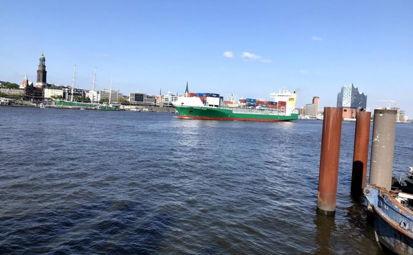 Hamburger Hafen Elbe Steinwerder