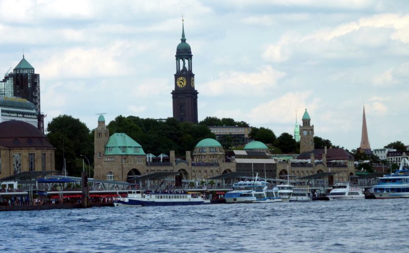 Hamburg entdecken: Hafen, Landungsbrücken & Michel